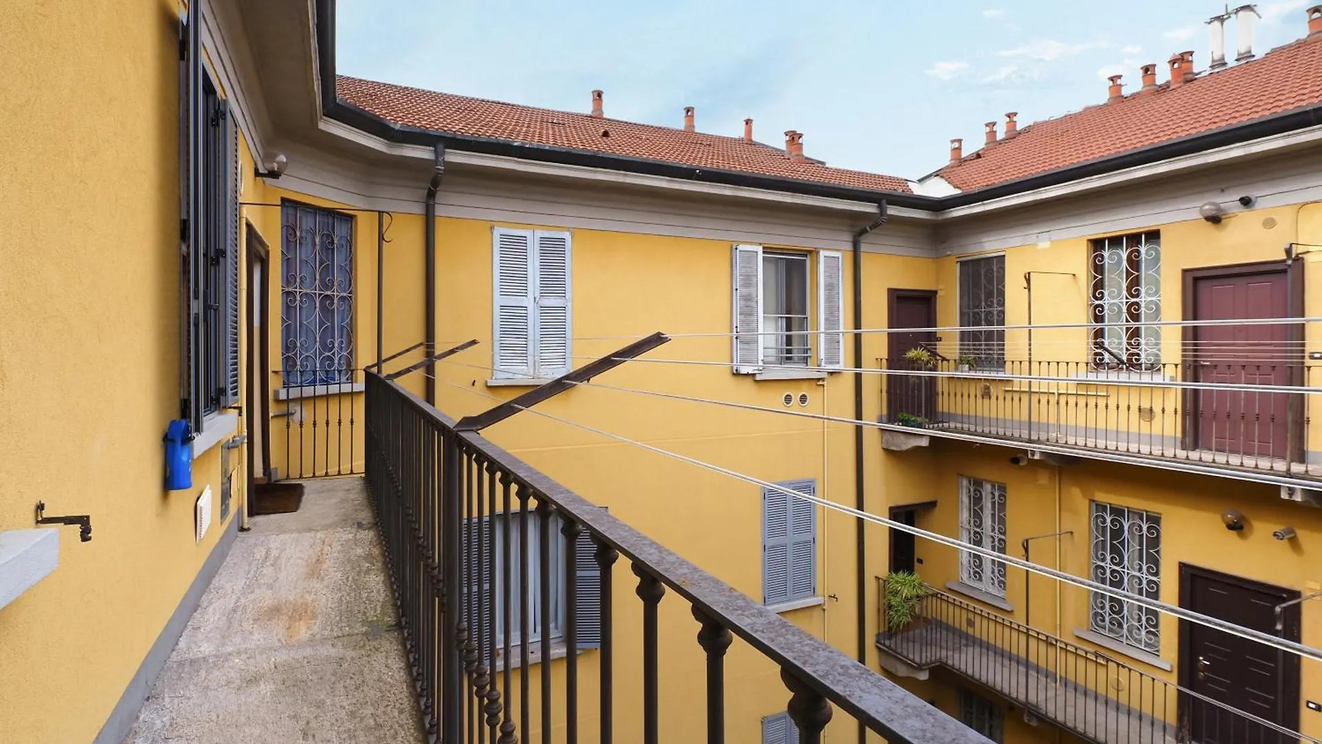 Apartamento Primopiano - Custodi Milán 0*,  Italia